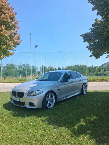 Foto BMW Serie 5 F10 2012 - BMW 530D M SPORT