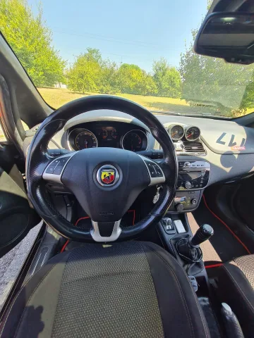 Foto Abarth Punto Evo Abarth 2010 - Fiat Punto Evo Abarth SS