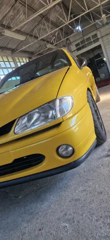 Foto Renault Megane 1998 - RENAULT MEGANE COACH