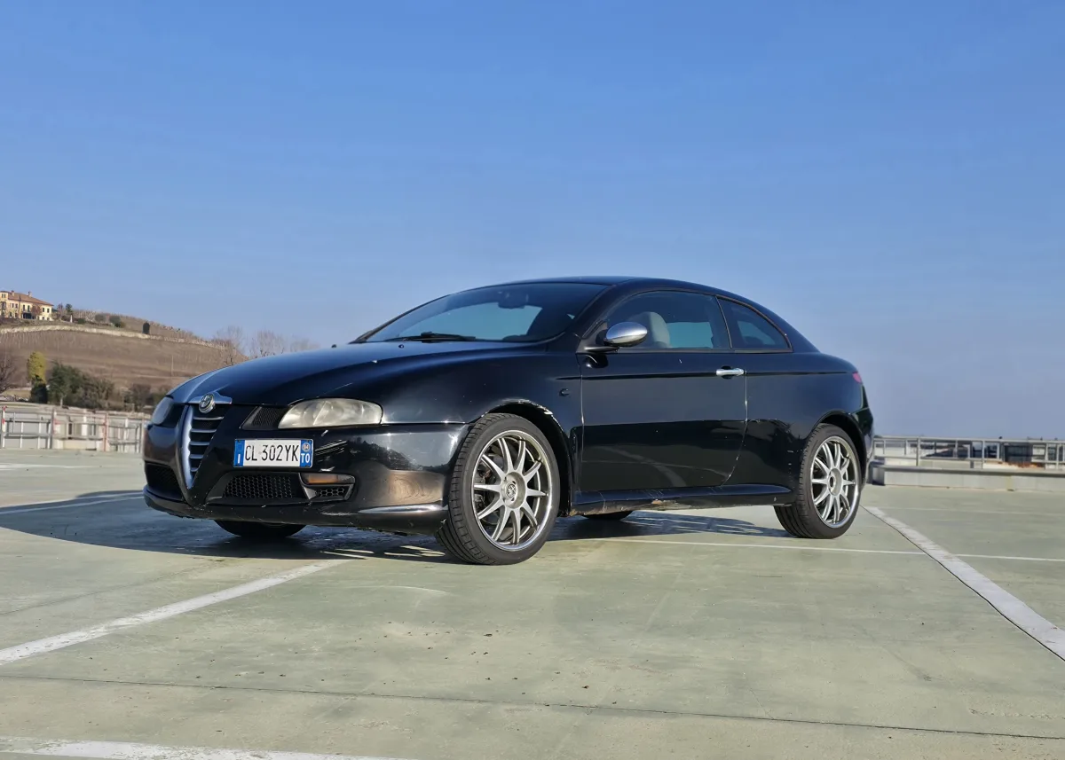 Alfa Romeo GT 2006 - alfa gt 1.9 16v luxury